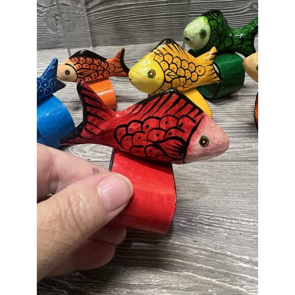 Colorful Hand Painted Thin Wood Paper Mache Fish Napkin Rings Set of 8 Cabo 1994 - Picture 2 of 8